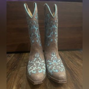 Shyanne women’s boots size 7 brown/teal